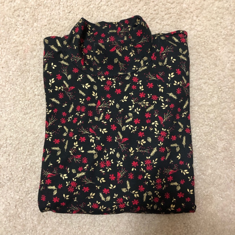 Long-sleeve mock turtleneck with red cardinals